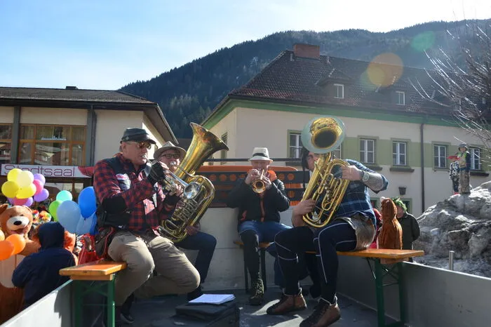 Das Granat Quartett sorgte für die Umzugsmusik