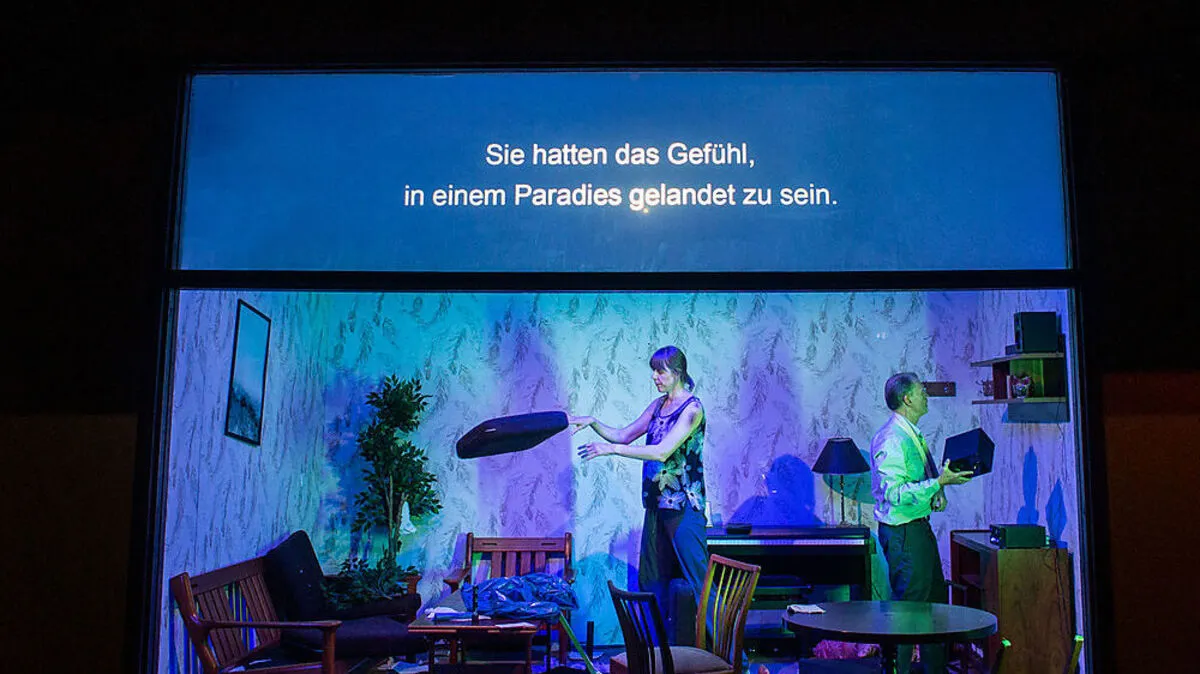 Besucher werden zu Voyeuren in der fiktiven Stadt "Diamante"