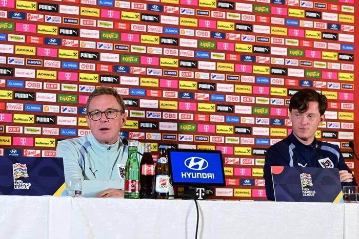 Michael Gregoritsch bestritt die Abschluss-Pressekonferenz an der Seite des Teamchefs