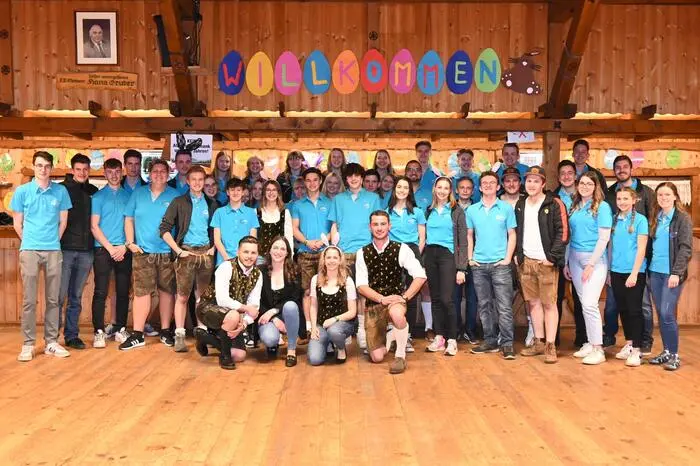 Die 40 Mitglieder der Landjugend Steuerberg sorgten für ein erfolgreiches Festes.
