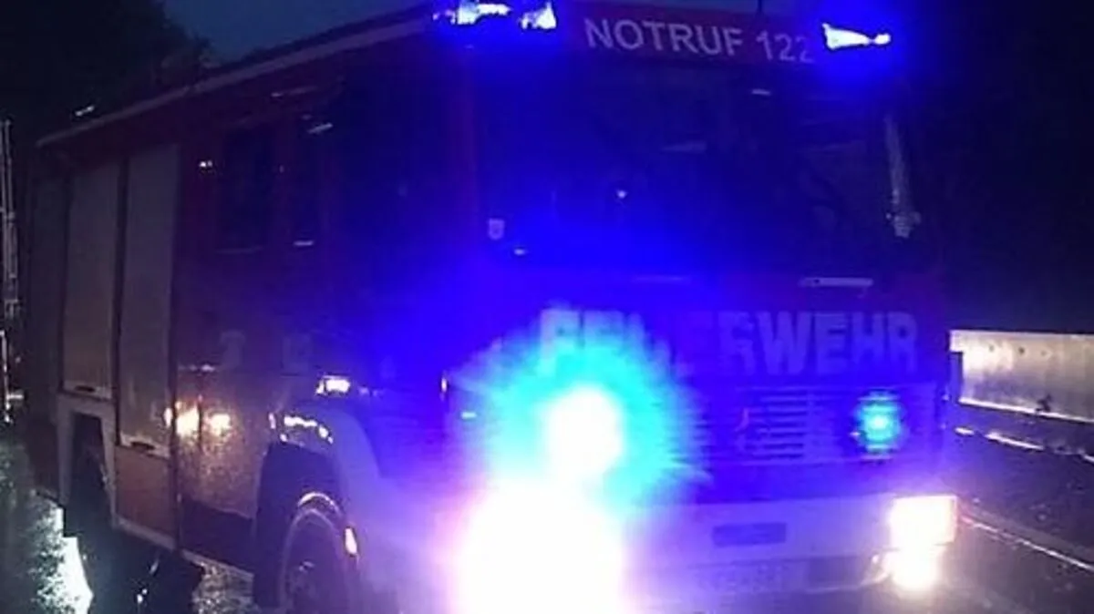 Die Berufsfeuerwehr Klagenfurt hat die Unfallstelle geräumt - eine Stunde lang war die A2 gesperrt