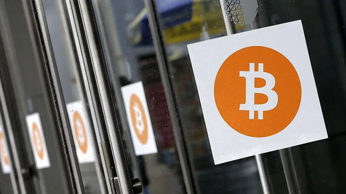 Den Handel mit Kryptowährungen wie Bitcoin verbieten?
