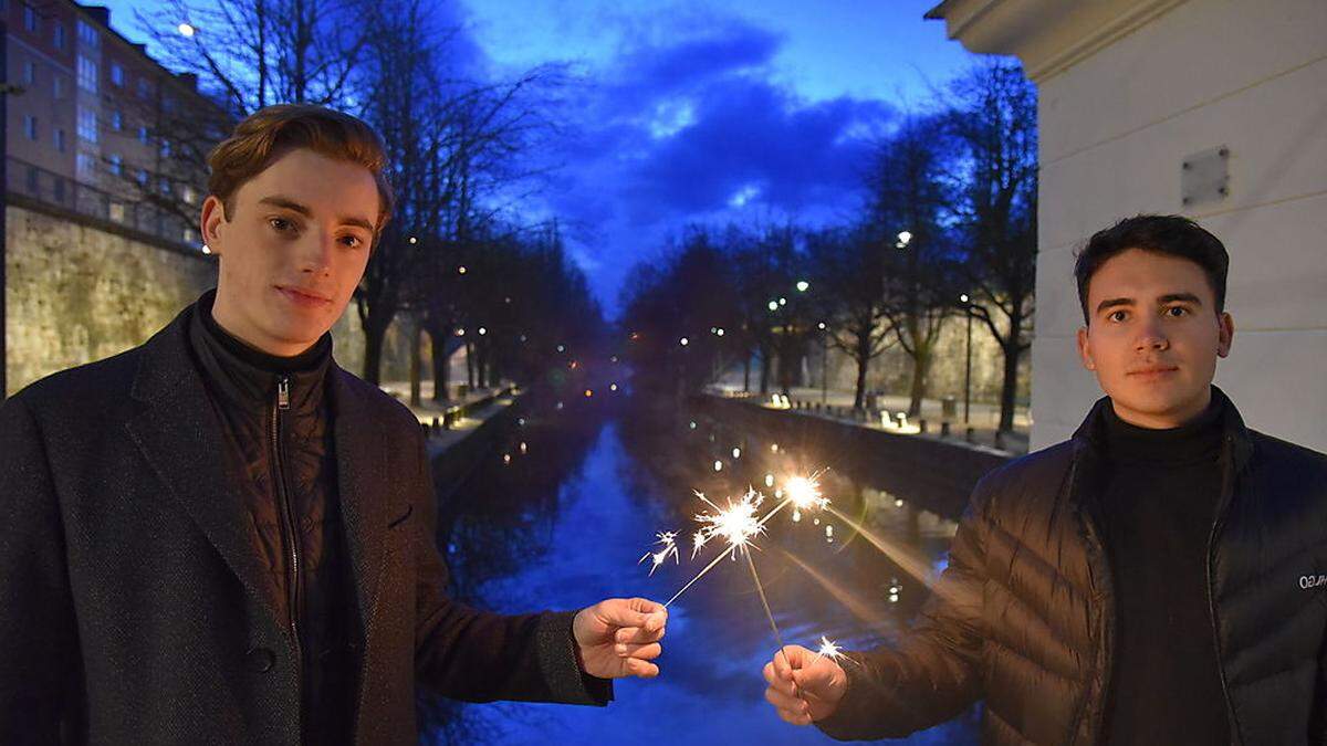 Daniel Strasser und Jakob Schwann organisieren ein Silvesterfest im Lendhafen