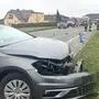An den Fahrzeugen entstand schwerer Schaden
