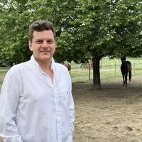 Martin Kargl, studierter Land- und Betriebswirt, führt mit seiner Familie den elterlichen Betrieb „Gstattmoarhof“ in Niklasdorf als Pferdehof