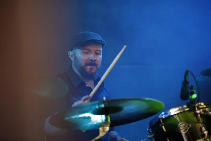 Was 2019 aus der Grazer Konzertreihe „Desertations“ entstand, bringt seither Stoner, Psychedelic und Progressive Rock in die Oststeiermark. Veranstalter WAKmusic rund um Hubert Hierzmann will dabei bekannten Bands ebenso eine Bühne bieten wie lokalen „Rohdiamanten“.