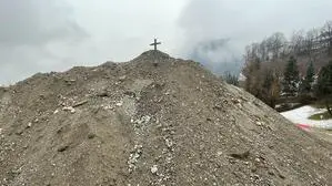 Das Gipfelkreuz blieb nur wenige Tage stehen