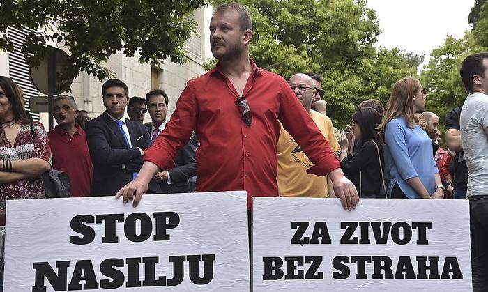 Stop Nasilju - Stoppt die Gewalt: Protestkundgebung in Podgorica 