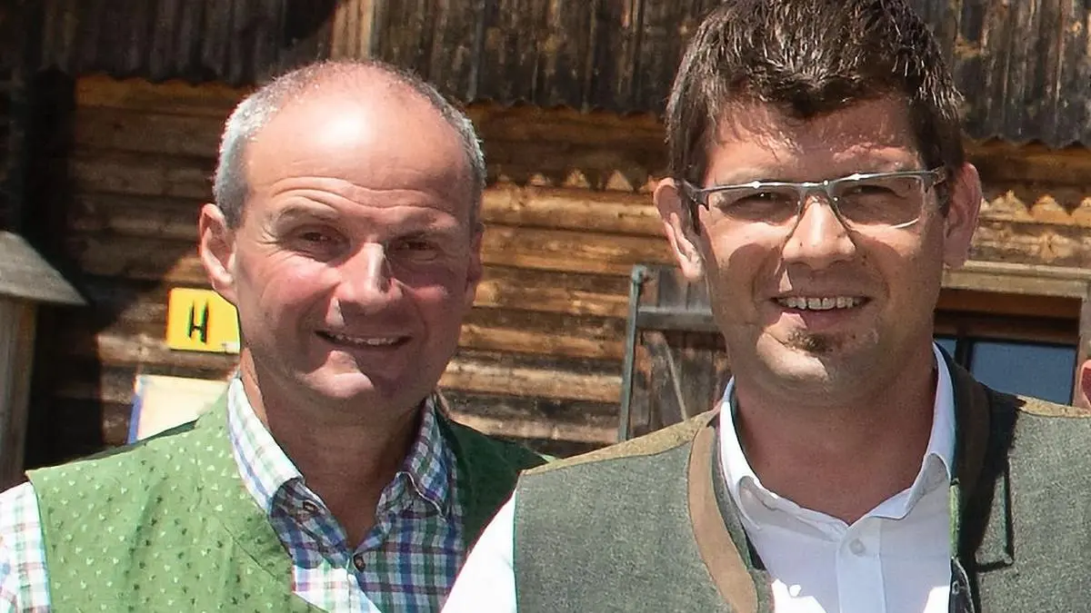 Auch der Wolfsthematik nehmen sich Josef Obweger und Martin Gruber gemeinsam an