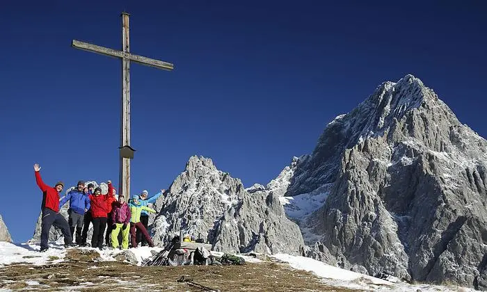 Das Gipfelkreuz auf dem Sulzenschneid   