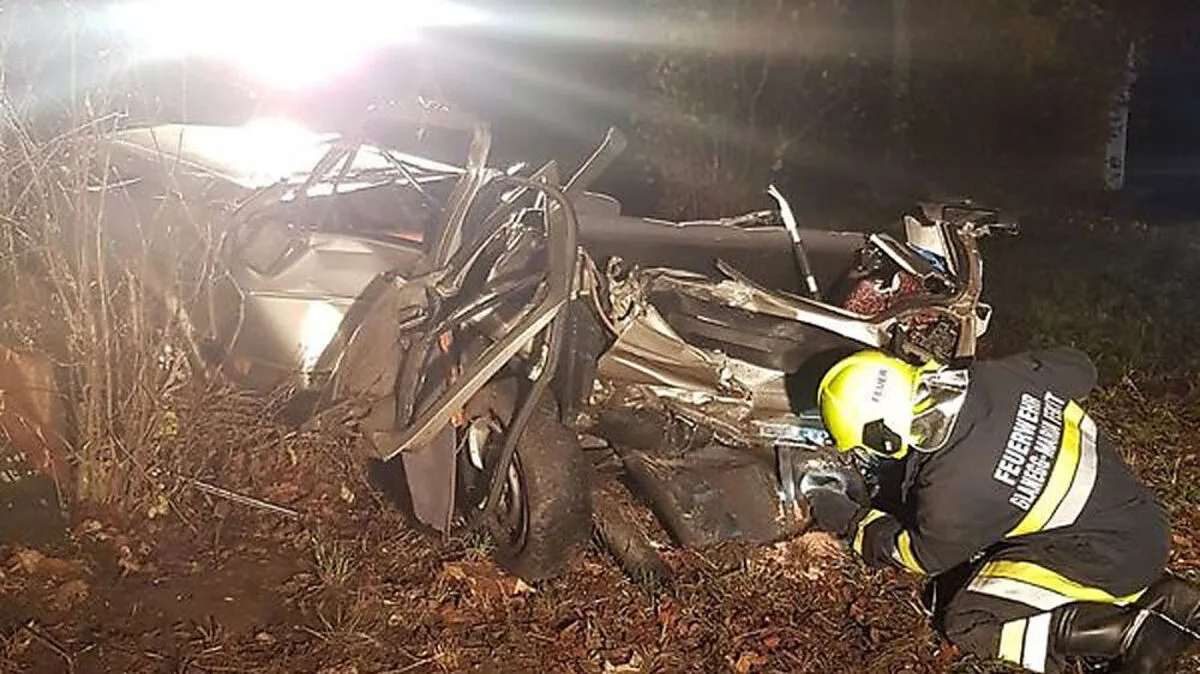 An beiden Fahrzeugen entstand Totalschaden