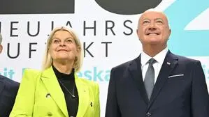 ÖVP-Chef Stocker mit Verteidigungsministerin Klaudia Tanner