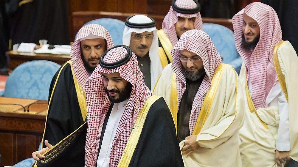 Mohammed bin Salman (vorne) ist der neue starke Mann in Saudi-Arabien
