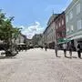 Der Villacher Hauptplatz an einem sonnigen Tag