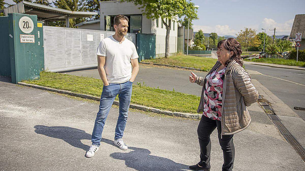 Carl Ferrari-Brunnenfeld und Ingrid Svetina kämpfen mit anderen Anrainern gegen Geruchs- und Lärmbelästigung durch den städtischen Schlachthof