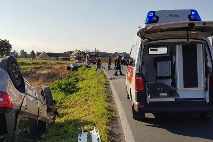 Das Auto einer 74-jährigen Leibnitzerin überschlug sich nach der Kollision.