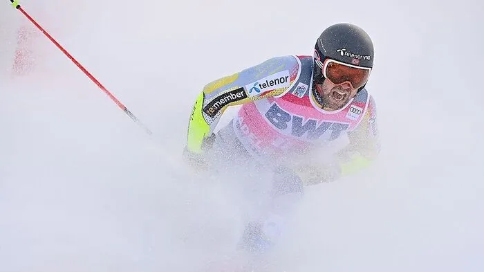 Mit Aleksandar Aamodt Kilde fehlt der Gesamtweltcup-Sieger der Vorsaison und ein Medaillenanwärter bei der WM in Cortina d'Ampezzo. Der Norweger verletzte sich aber kurz vor dem Kitzbühel-Wochenende: Kreuzbandriss. Aamodt Kilde im Interview!