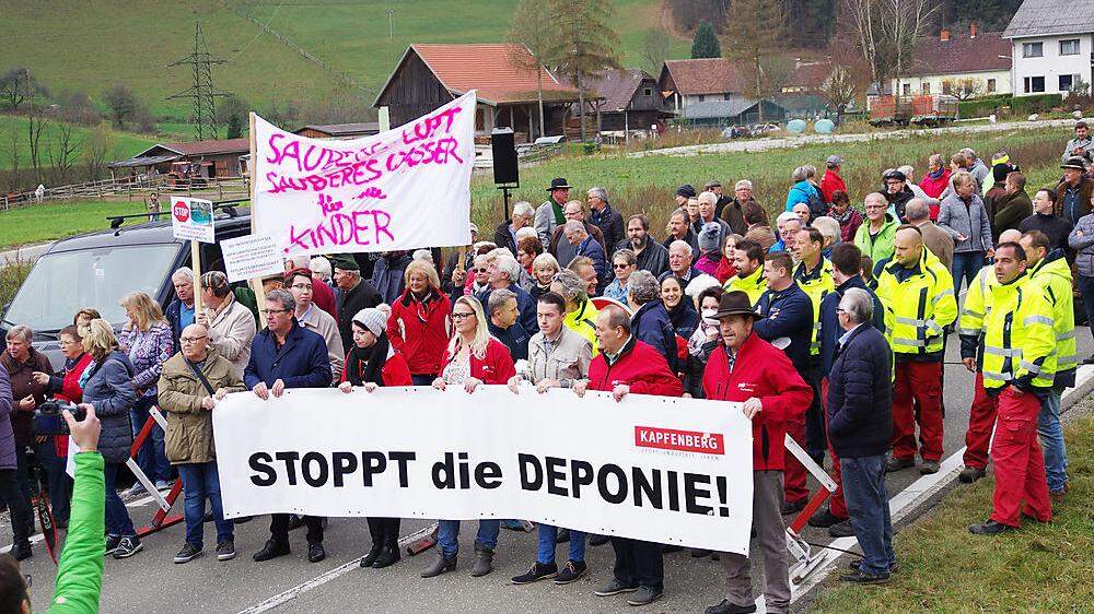 Im November 2018 wurde in Stegg gegen die Deponie demonstriert