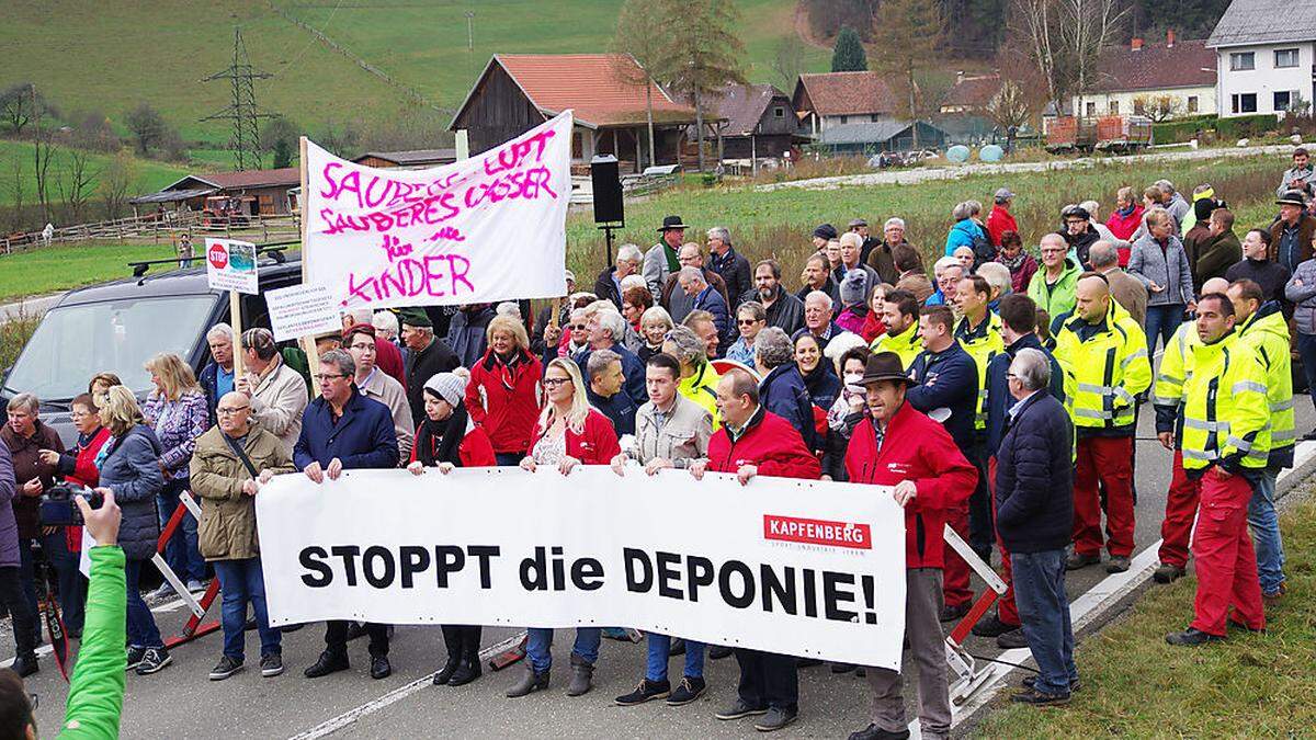 Im November 2018 wurde in Stegg gegen die Deponie demonstriert