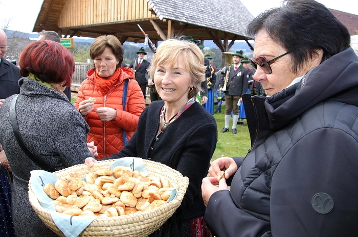 Begonnen wurde der Festsonntag mit einem feierlichen Gottesdienst, den Pfarrer Martin Trummler zelebrierte.