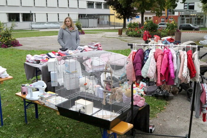 Im Park der Mittelschule ging der Flohmarkt der Stadtgemeinde (Sozialreferat) über die Bühne. 