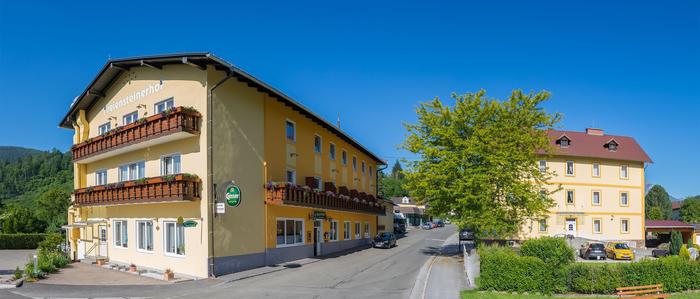 Sechs Gasthäuser aus dem Bezirk sind für die „Spitzenplatz“-Wahl der Kleinen Zeitung nominiert, darunter auch der Freiensteinerhof in St. Peter-Freienstein
