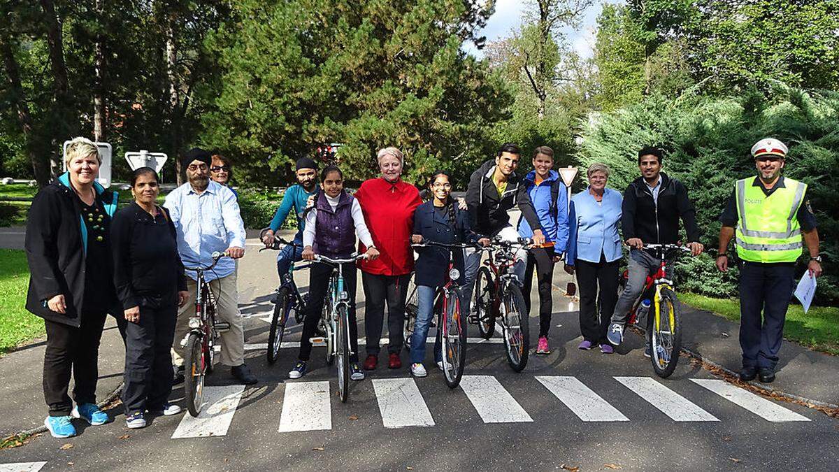 Die Asylwerber wurden mit den wichtigsten Regeln des Straßenverkehrs vertraut gemacht