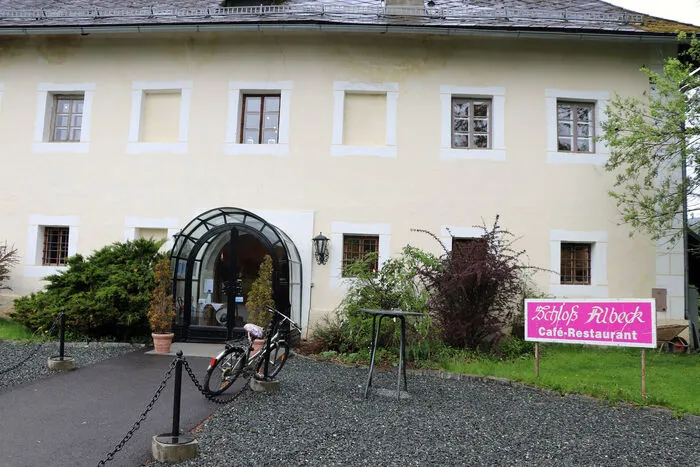 Bitte klicken Sie sich durch die Bilder!