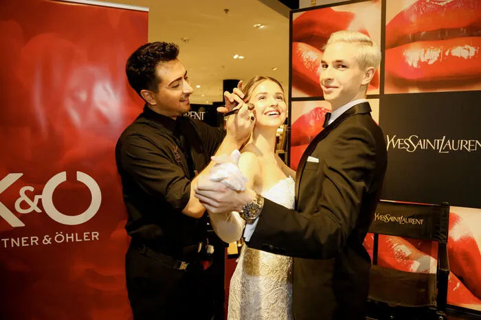 YSL Make-Up-Artist Miki Rankovic mit dem letzten "Schliff"