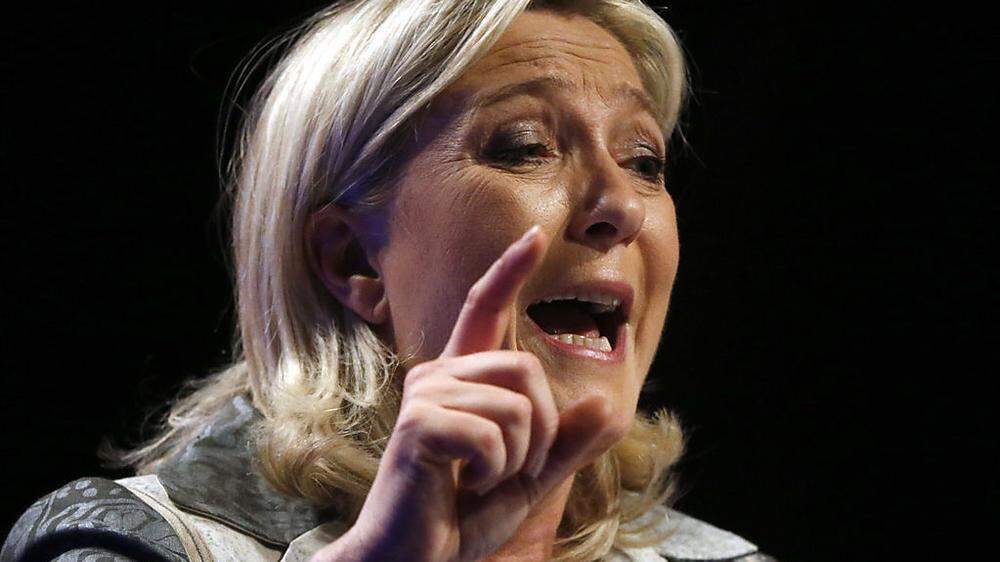 Marine Le Pen: Kredit von neun Millionen Euro aus Russland