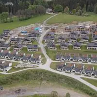 Die ans Skigebiet angeschlossenen „Grebenzen Lodges“ hebt der WWF als Negativbeispiel hervor