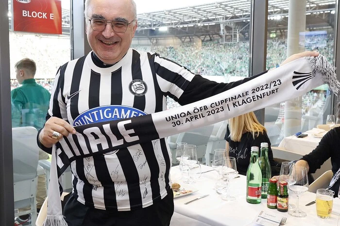 Bischof Wilhelm Krautwaschl gab ein sportliches Glaubensbekenntnis ab