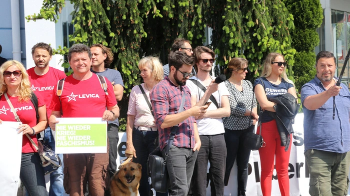 Rund 200 Menschen beteiligten sich an der Kundgebung gegen Ustaša- &amp; Nazi-Treffen in Bleiburg.