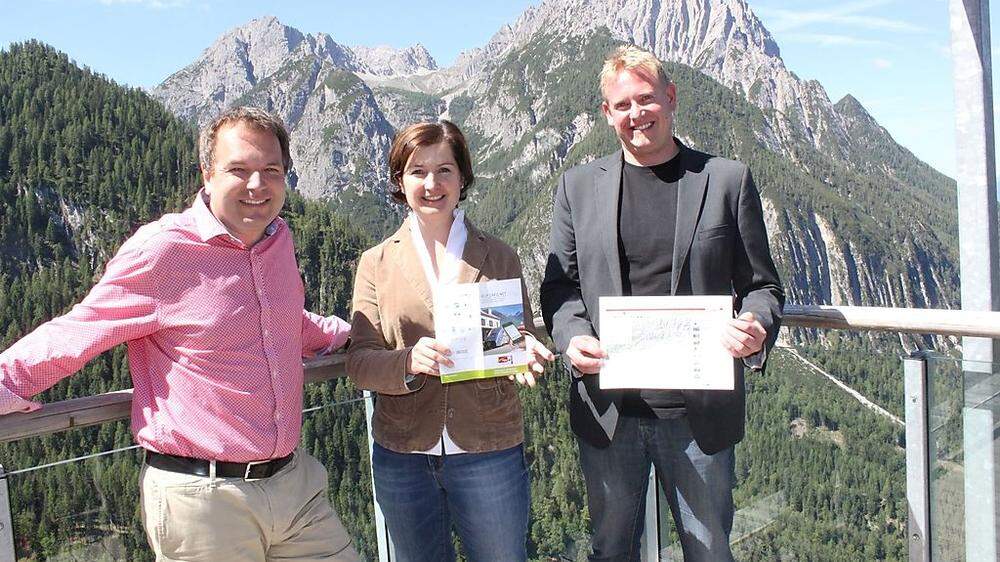 Thomas Kranebitter, Michaela Putzhuber und Bernhard Pichler arbeiteten zusammen an „AlpInfo“