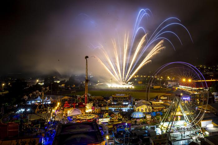 Beim Feuerwerk heißt es auch das Tanzbein schwingen