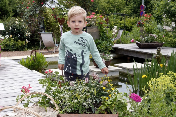 An den kulinarischen Kräutergarten-Schmankerln stärkten sich neben vielen Besuchern auch Bürgermeister Josef Kapper, Vizebürgermeister Gerald Großschädl und Gemeindekassier Johann Thier.