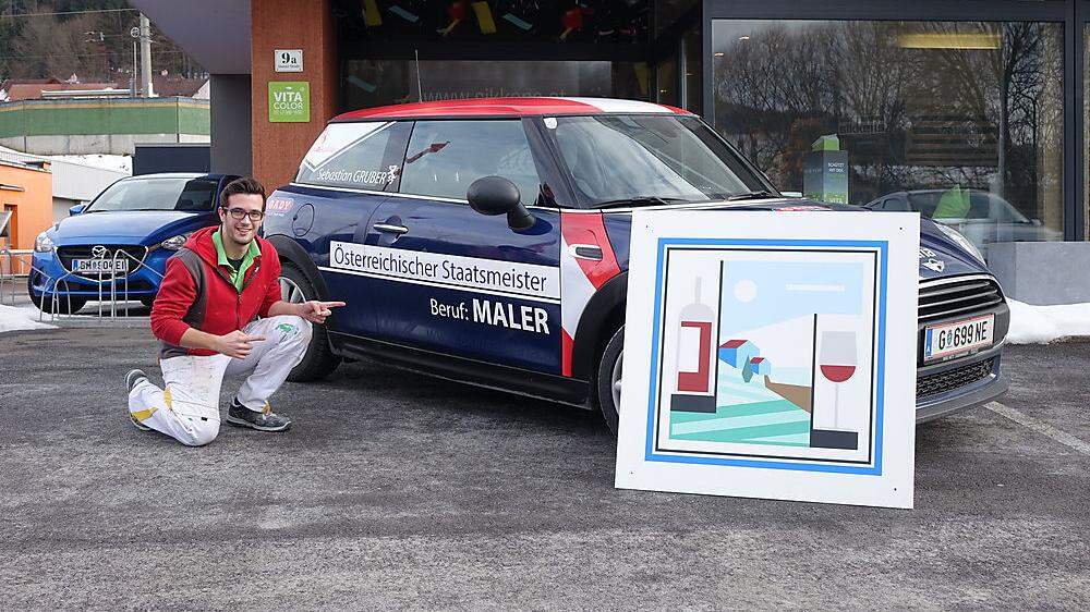 Sebastian Gruber mit einem Werk und jenem Auto, das er für seinen Staatsmeistertitel bekommen hat