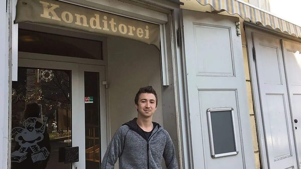 Am Tag der Schlüsselübergabe: Christoph Wötzl freut sich, schon bald die ersten Gäste begrüßen zu dürfen 