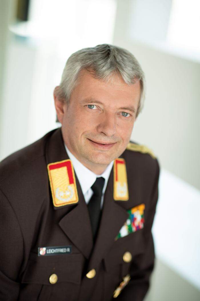 Reinhard Leichtfried behält als Landesfeuerwehrkommandant den Überblick. 