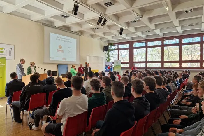 Die Landesberufsschule Voitsberg feierte ihre Schülerinnen und Schüler...