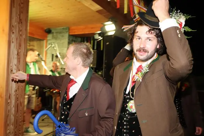 Zechburschen Tschöran:
Zechkellnerin: Anna Stranig, Zechmeister: Benjamin „Benji“ Popernitsch,
Tanzmeister: Lukas Stichauner, Zechmeister-Stv: Marcel Klingspiegel
Und Tanzmeister-Stv: Fabio Weyrer.