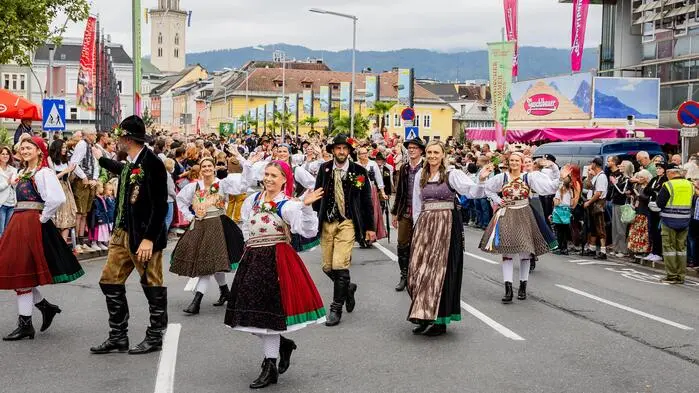 Villacher Kirchtag 2025 ViKi2025 Trachtenumzug