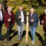 Von links: Hannes Graf, Maschinenring Kärnten, Hans Köstinger, Obmann der Mostbarkeiten, Olympiasieger Fritz Strobl, Mario Spanninger vom Marketing Maschinenring und Weinbirnbruder Karl Kopp 