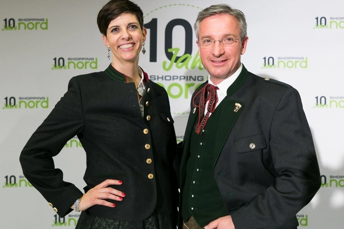Centerleiterin Heike Heinisser, Christian Kovac (Eigentümervertreter)