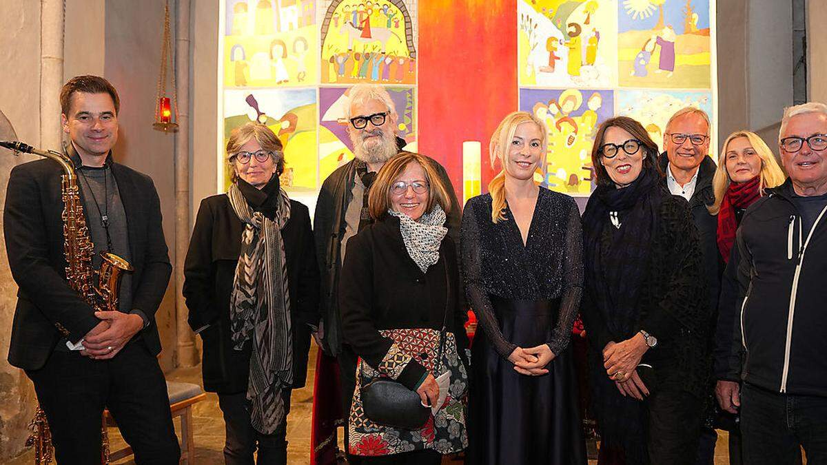 Edgar Unterkirchner, Cecily Corti, Harald Schreiber, Elisabeth Mayr, Simone Ronacher, Sylvia Schreiber, Arnold und Jutta Mettnitzer, Helmut Mayr (von links) 