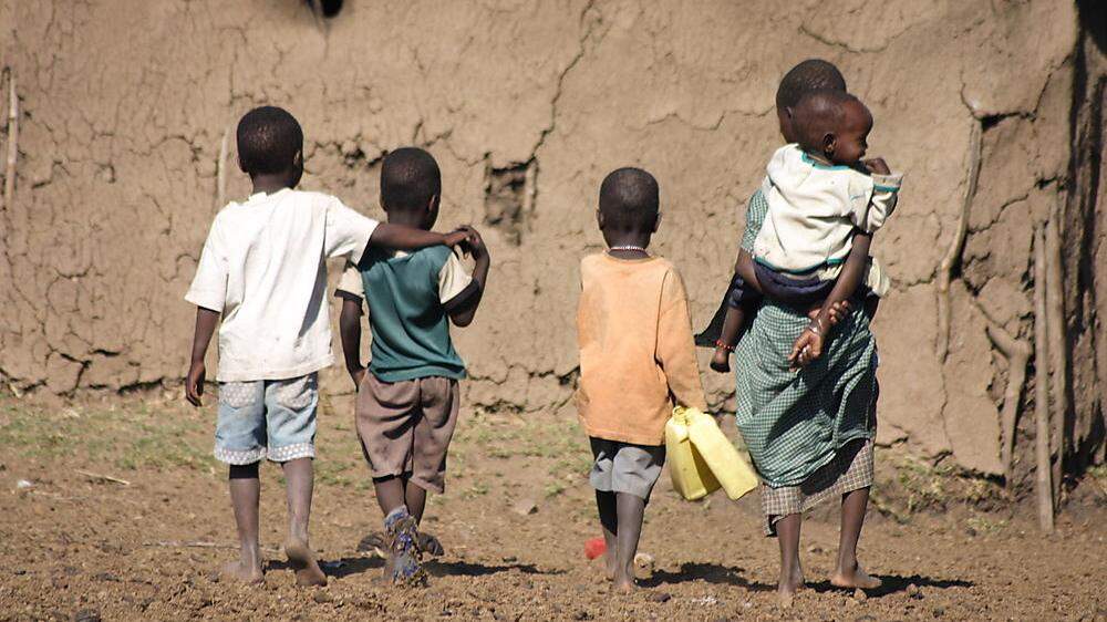 In ganz Afrika seien laut Rotem Kreuz mehr als ein Viertel der Bevölkerung, knapp 350 Millionen Menschen, von einer &quot;alarmierenden Hungersituation&quot; betroffen