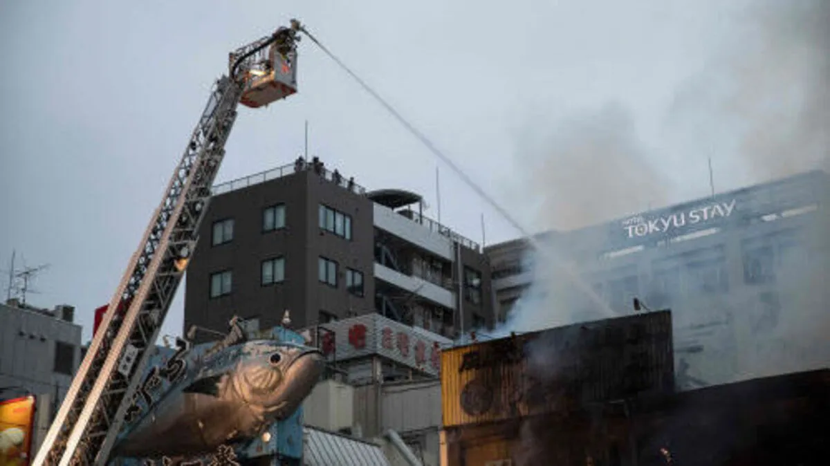 Der größte Fischmarkt der Welt steht in Flammen