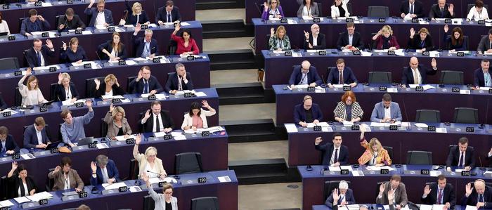 Abstimmung im EU-Parlament: Die alten Bündnisse werden aufgebrochen