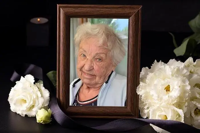 Die Grande Dame des Moarhofes ist verstorben: Aloisia Winkler, die „Moar-Loise“, baute mit ihrem Mann den Moarhof in Lienz auf.  Gäste zu bewirten machte ihr immer viel Freude und so wurde aus der Pension im Lauf der Jahre das heutige Hotel Moarhof.