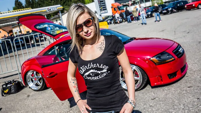 Elfida Bella Tauterer, Liezen: Ich liebe das GTI-Treffen, weil hier alle mit der gleichen Leidenschaft für ihre Autos brennen. Ich hab ja auch Benzin im Blut. Fast 27.000 Euro hab ich in meinen Audi TT gesteckt: Da ist viel mühsam Erspartes reingeflossen. Mein Auto habe ich Lowlitta getauft. Mit ihr bin ich auch schon bei Motorshows in Deutschland und Ungarn aufgetreten. Aber der Wörthersee ist und bleibt ein Fixtermin für mich und meinen Mann. Das ist wie ein Familientreffen.